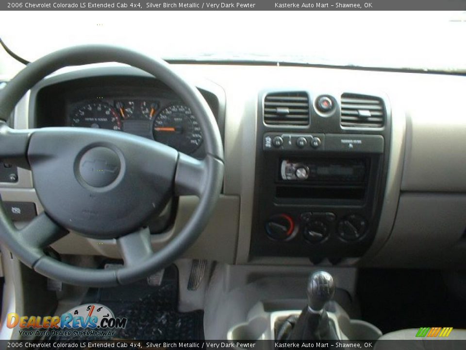 2006 Chevrolet Colorado LS Extended Cab 4x4 Silver Birch Metallic / Very Dark Pewter Photo #11