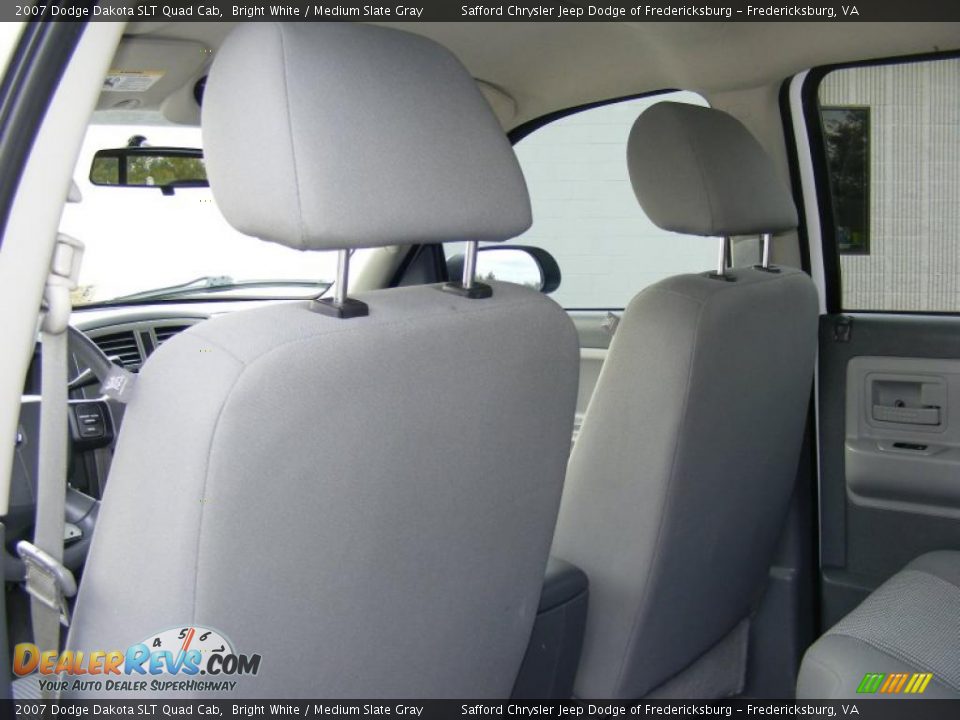 2007 Dodge Dakota SLT Quad Cab Bright White / Medium Slate Gray Photo #15
