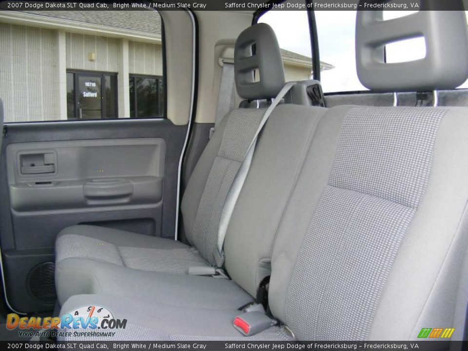 2007 Dodge Dakota SLT Quad Cab Bright White / Medium Slate Gray Photo #17