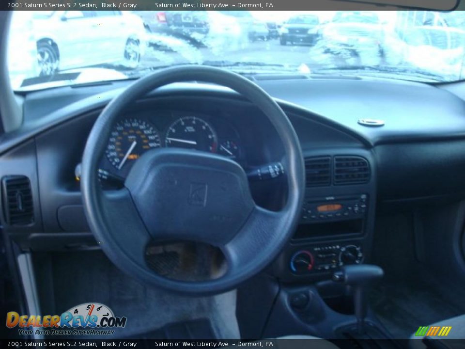 2001 Saturn S Series SL2 Sedan Black / Gray Photo #10