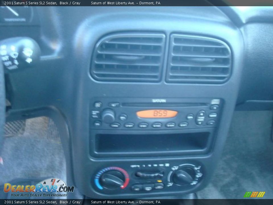 2001 Saturn S Series SL2 Sedan Black / Gray Photo #13