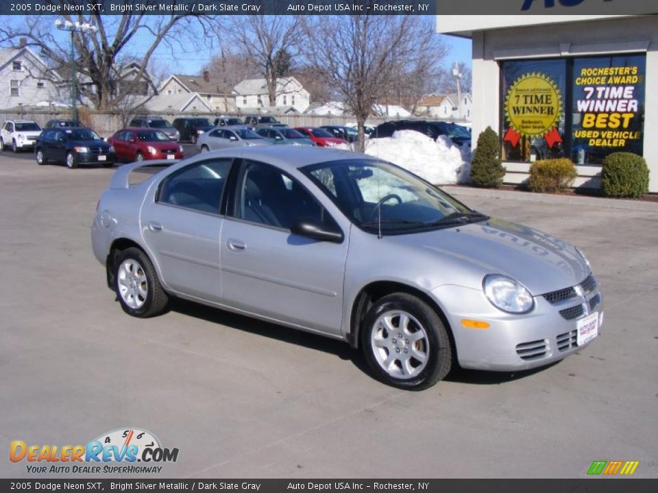 2005 Dodge Neon SXT Bright Silver Metallic / Dark Slate Gray Photo #2
