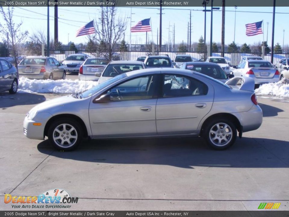 2005 Dodge Neon SXT Bright Silver Metallic / Dark Slate Gray Photo #5