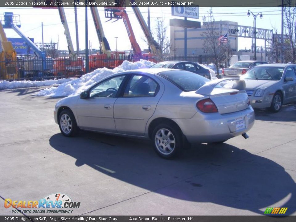 2005 Dodge Neon SXT Bright Silver Metallic / Dark Slate Gray Photo #6
