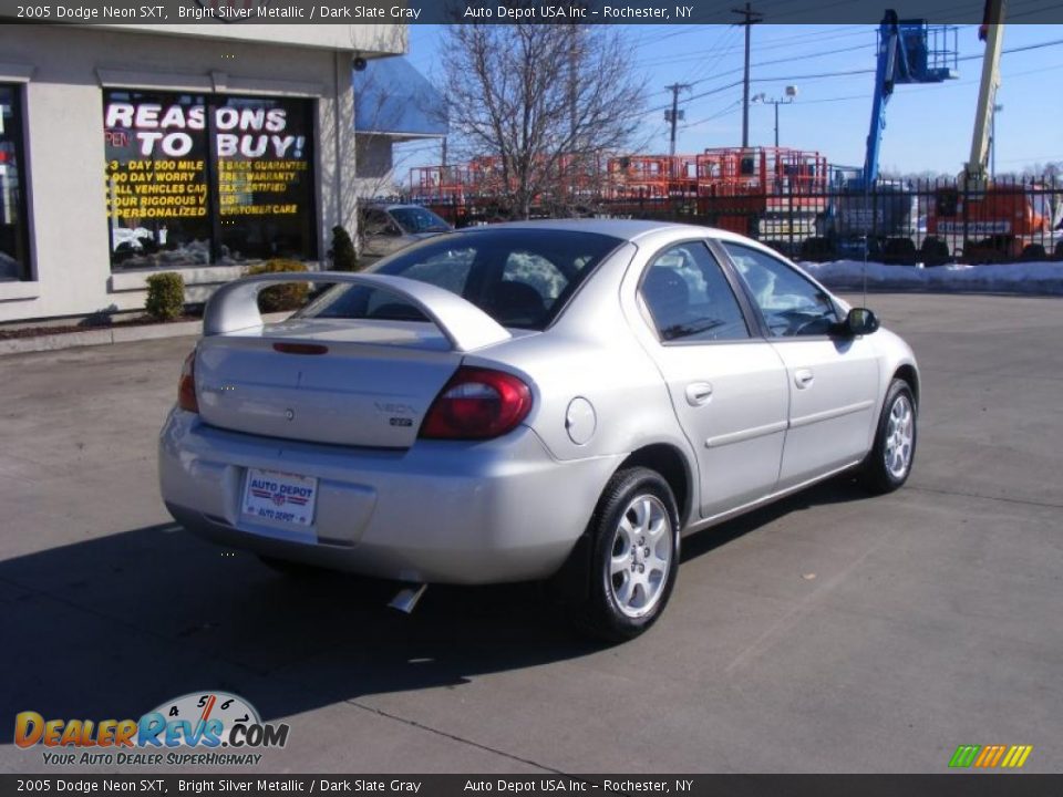 2005 Dodge Neon SXT Bright Silver Metallic / Dark Slate Gray Photo #8