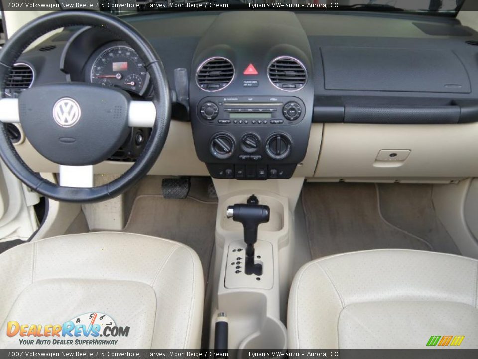 2007 Volkswagen New Beetle 2.5 Convertible Harvest Moon Beige / Cream Photo #9