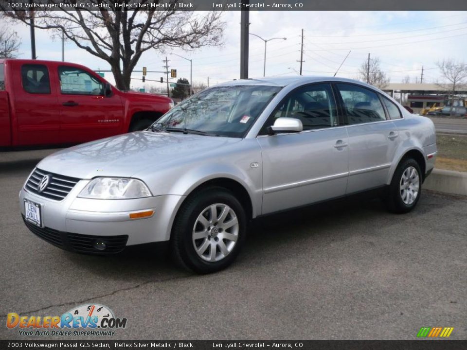 2003 Volkswagen Passat GLS Sedan Reflex Silver Metallic / Black Photo #3