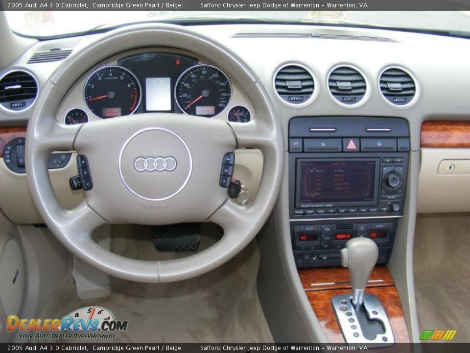 2005 Audi A4 3.0 Cabriolet Cambridge Green Pearl / Beige Photo #11