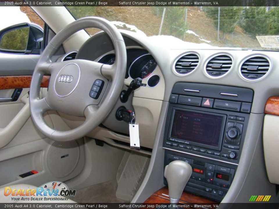 2005 Audi A4 3.0 Cabriolet Cambridge Green Pearl / Beige Photo #17