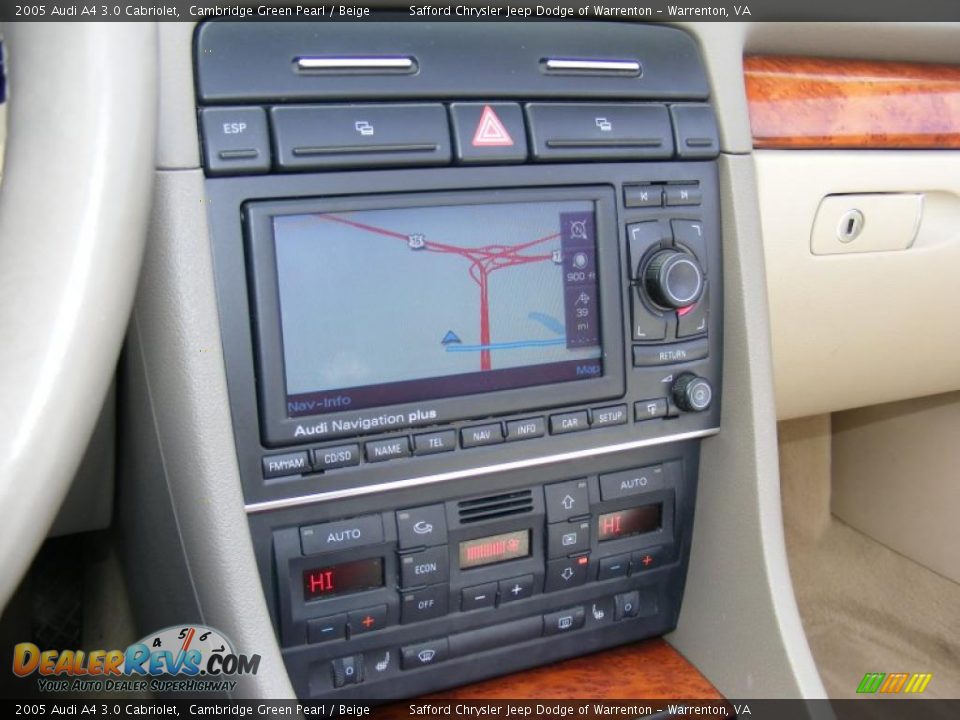 2005 Audi A4 3.0 Cabriolet Cambridge Green Pearl / Beige Photo #21