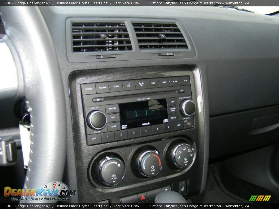 2009 Dodge Challenger R/T Brilliant Black Crystal Pearl Coat / Dark Slate Gray Photo #17