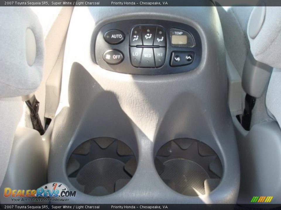 2007 Toyota Sequoia SR5 Super White / Light Charcoal Photo #15