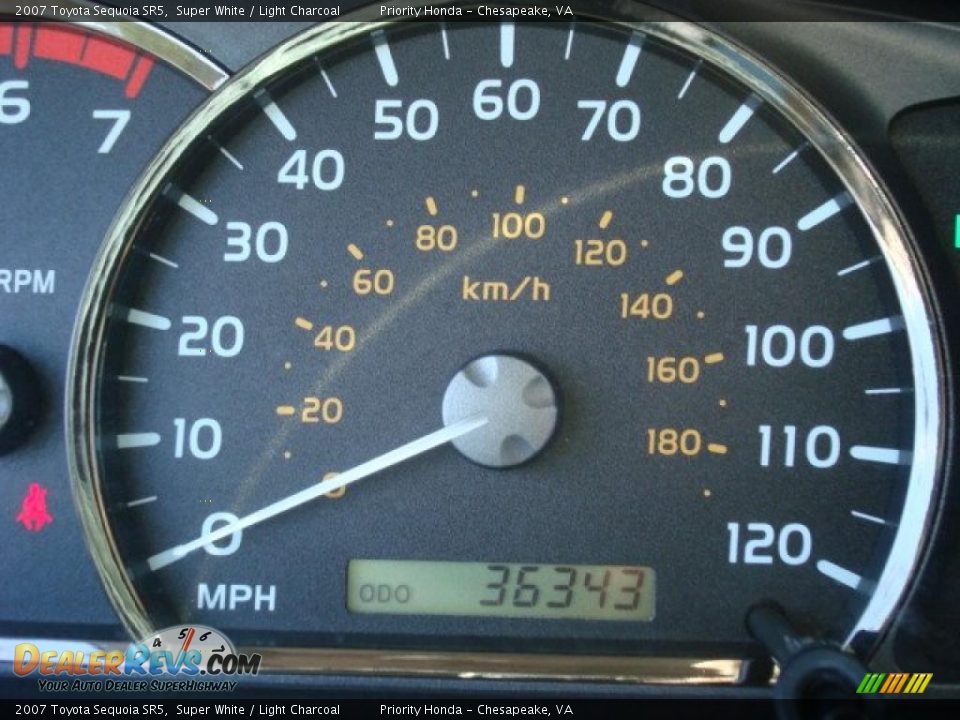 2007 Toyota Sequoia SR5 Super White / Light Charcoal Photo #22