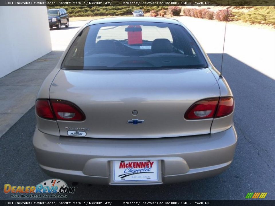 2001 Chevrolet Cavalier Sedan Sandrift Metallic / Medium Gray Photo #3