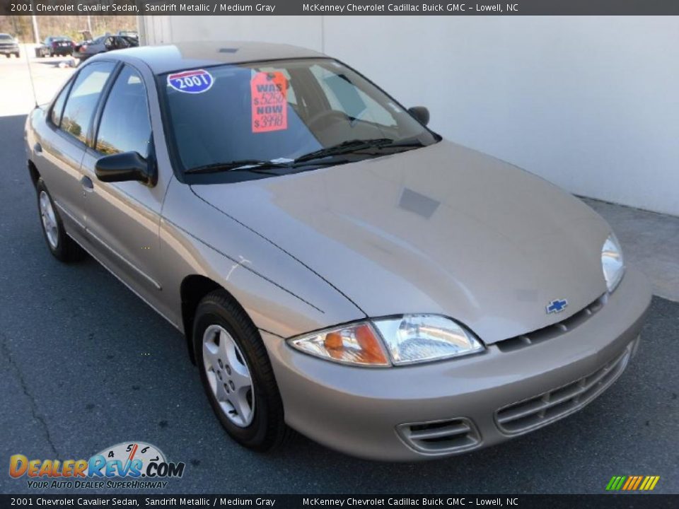 2001 Chevrolet Cavalier Sedan Sandrift Metallic / Medium Gray Photo #5