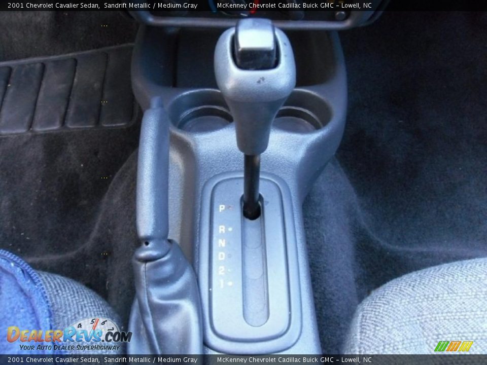 2001 Chevrolet Cavalier Sedan Sandrift Metallic / Medium Gray Photo #11