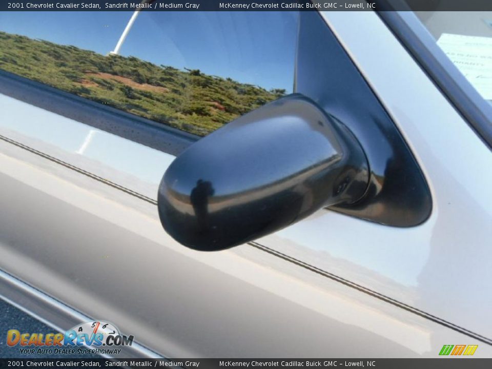 2001 Chevrolet Cavalier Sedan Sandrift Metallic / Medium Gray Photo #22