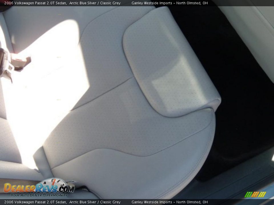 2006 Volkswagen Passat 2.0T Sedan Arctic Blue Silver / Classic Grey Photo #12