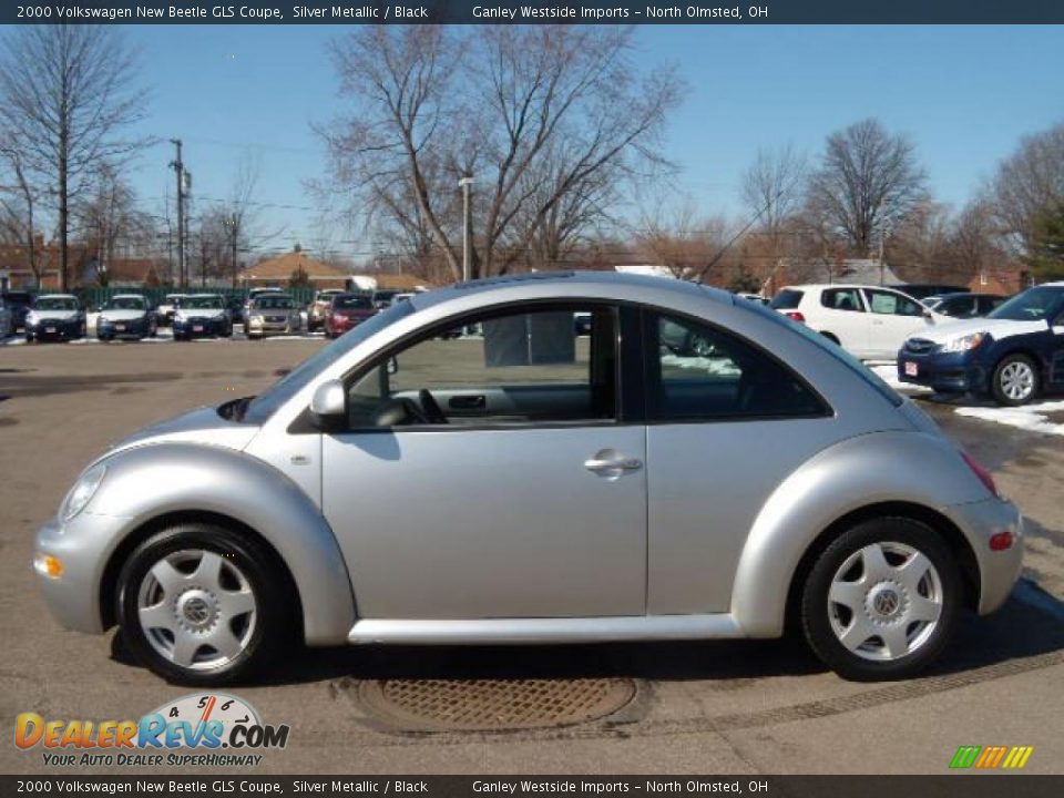 2000 Volkswagen New Beetle GLS Coupe Silver Metallic / Black Photo #2