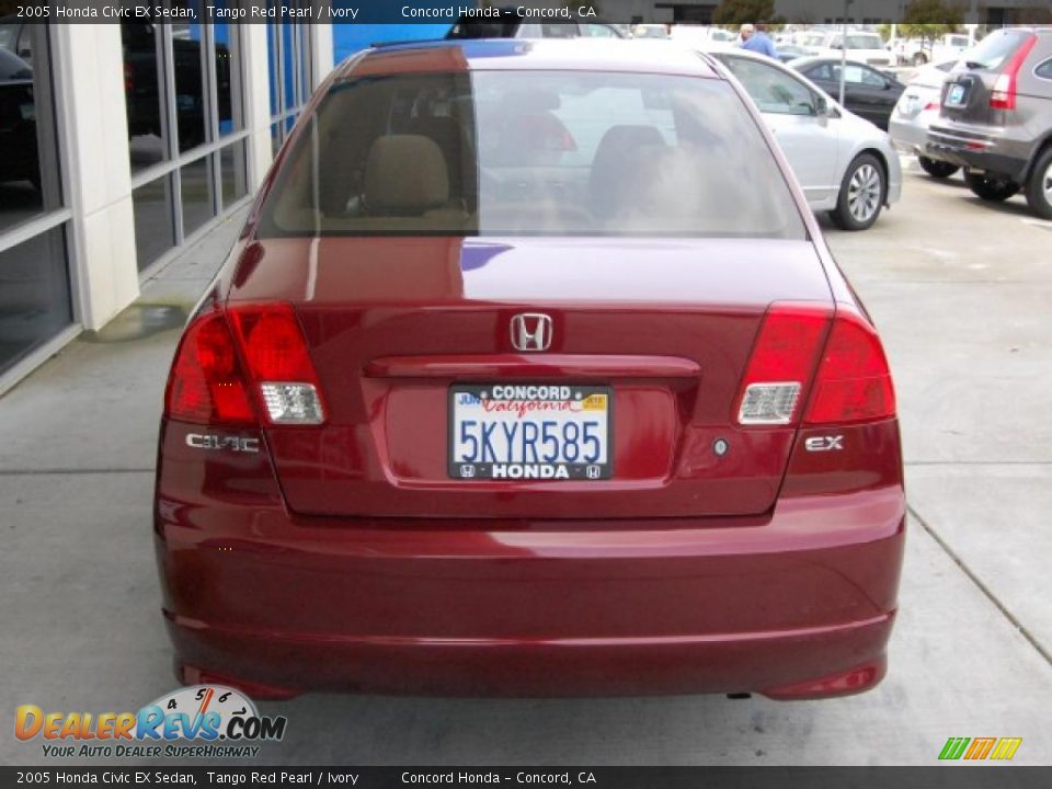 2005 Honda Civic EX Sedan Tango Red Pearl / Ivory Photo #4