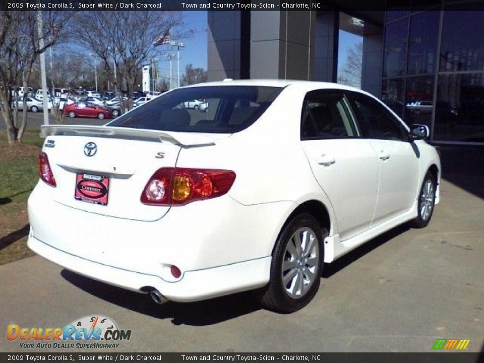 2009 Toyota Corolla S Super White / Dark Charcoal Photo #16