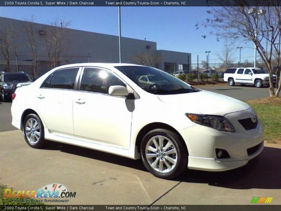 2009 Toyota Corolla S Super White / Dark Charcoal Photo #17