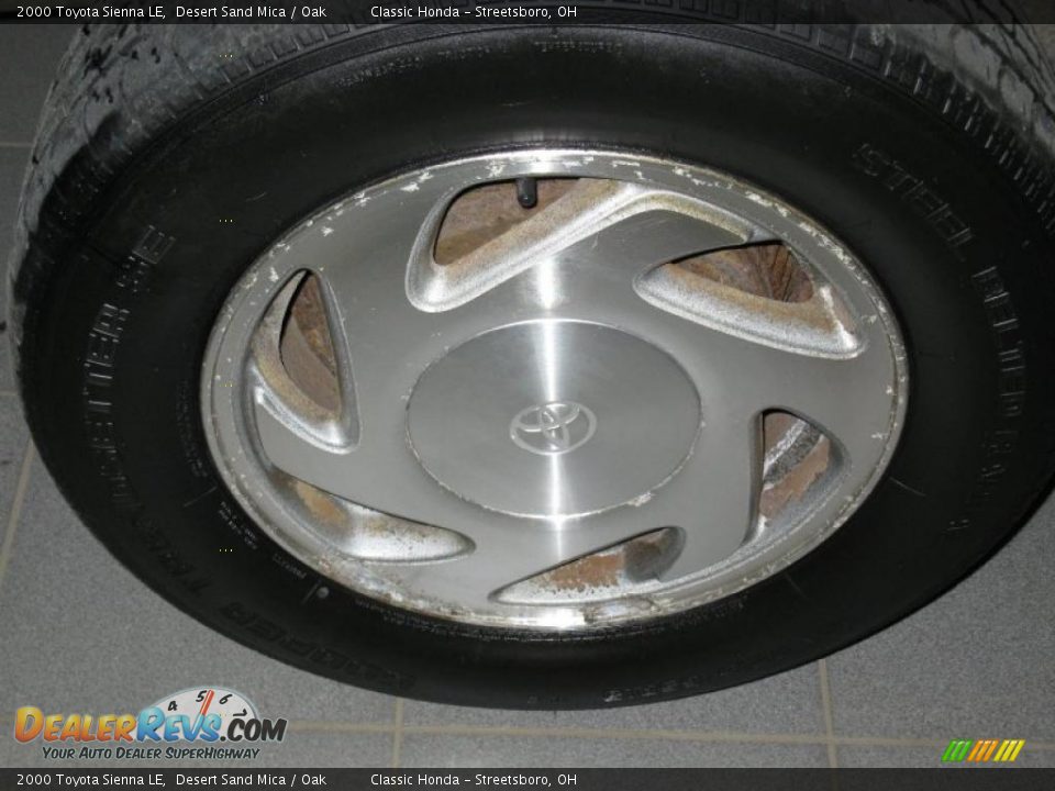 2000 Toyota Sienna LE Desert Sand Mica / Oak Photo #9