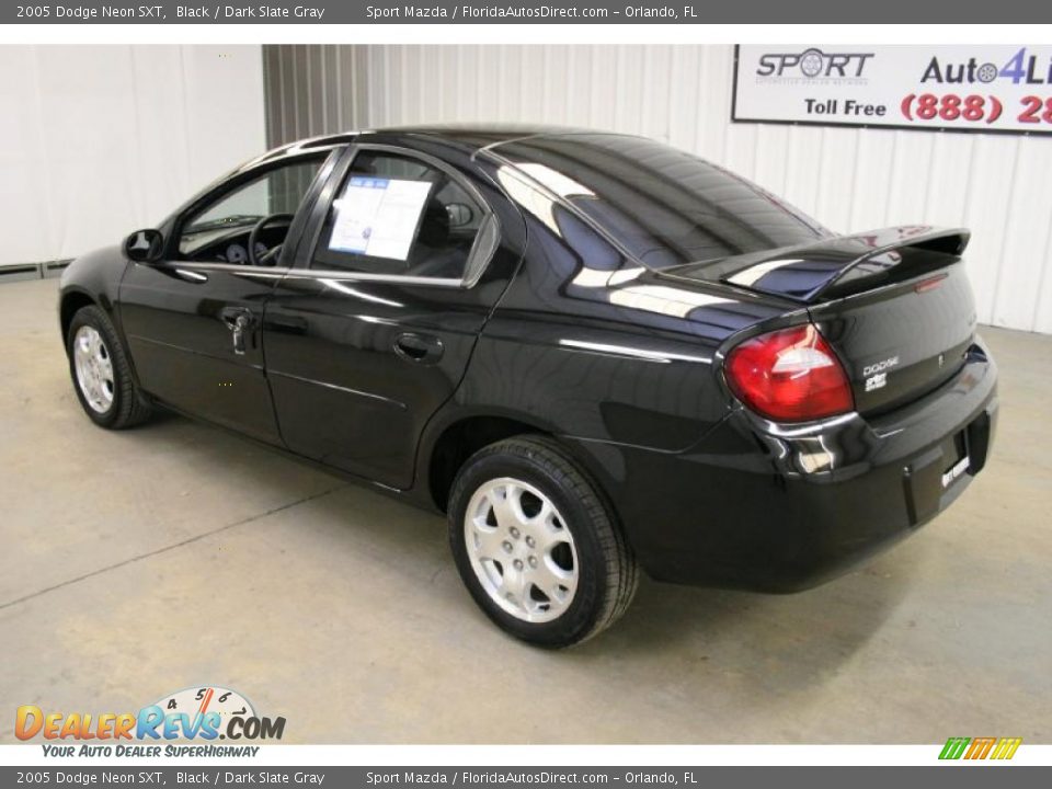 2005 Dodge Neon SXT Black / Dark Slate Gray Photo #7