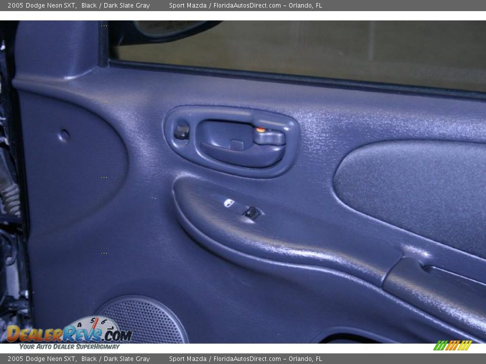 2005 Dodge Neon SXT Black / Dark Slate Gray Photo #21