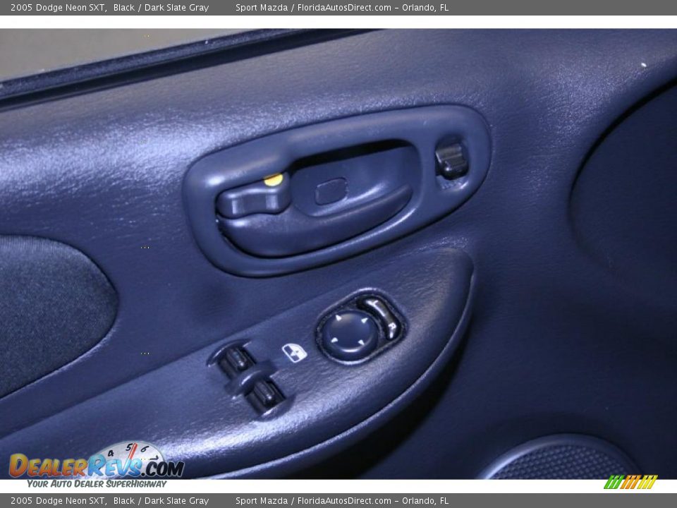 2005 Dodge Neon SXT Black / Dark Slate Gray Photo #27