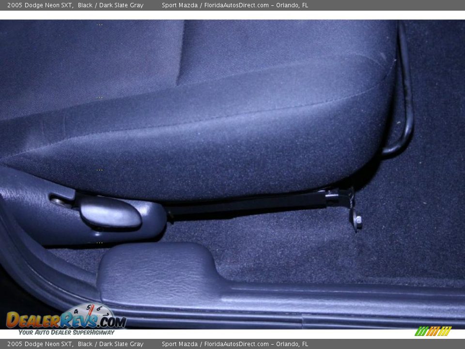 2005 Dodge Neon SXT Black / Dark Slate Gray Photo #33