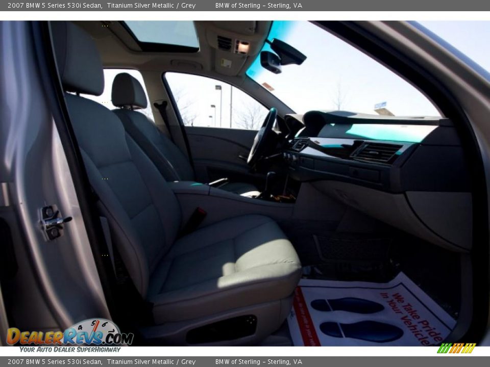2007 BMW 5 Series 530i Sedan Titanium Silver Metallic / Grey Photo #9
