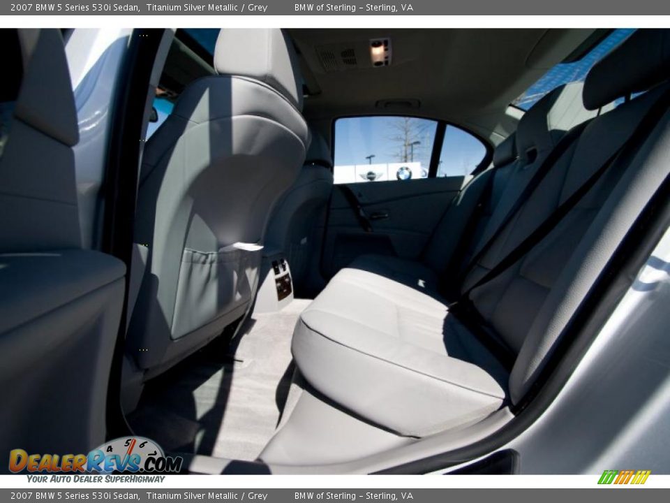 2007 BMW 5 Series 530i Sedan Titanium Silver Metallic / Grey Photo #12