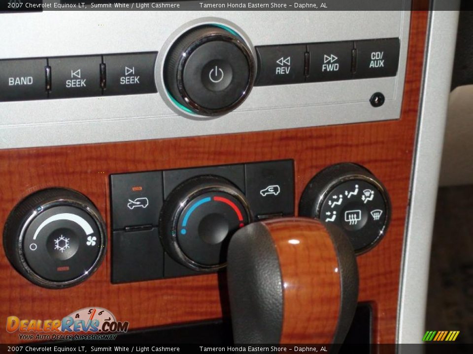 2007 Chevrolet Equinox LT Summit White / Light Cashmere Photo #22
