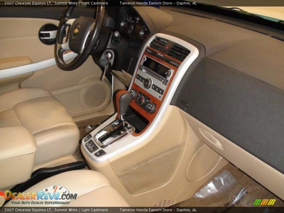 2007 Chevrolet Equinox LT Summit White / Light Cashmere Photo #25