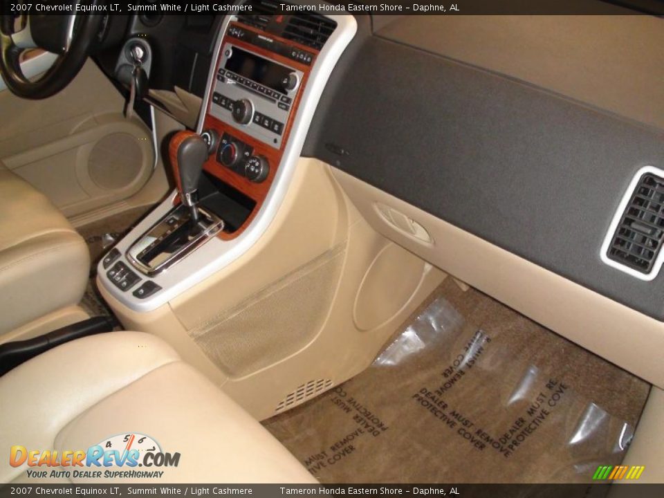 2007 Chevrolet Equinox LT Summit White / Light Cashmere Photo #26