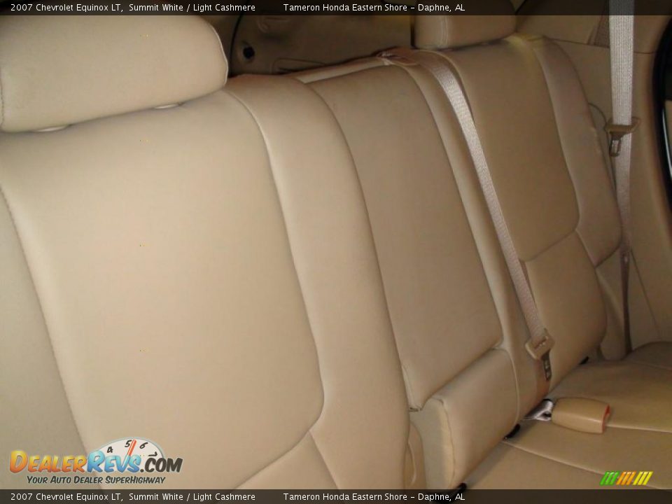 2007 Chevrolet Equinox LT Summit White / Light Cashmere Photo #31