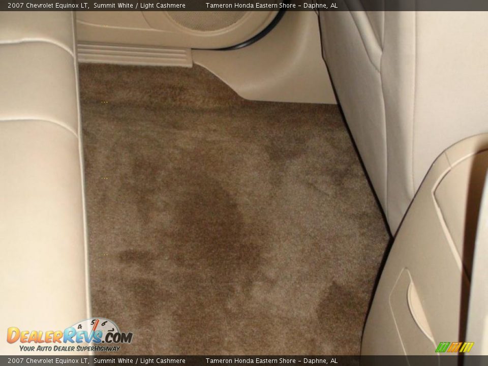 2007 Chevrolet Equinox LT Summit White / Light Cashmere Photo #32