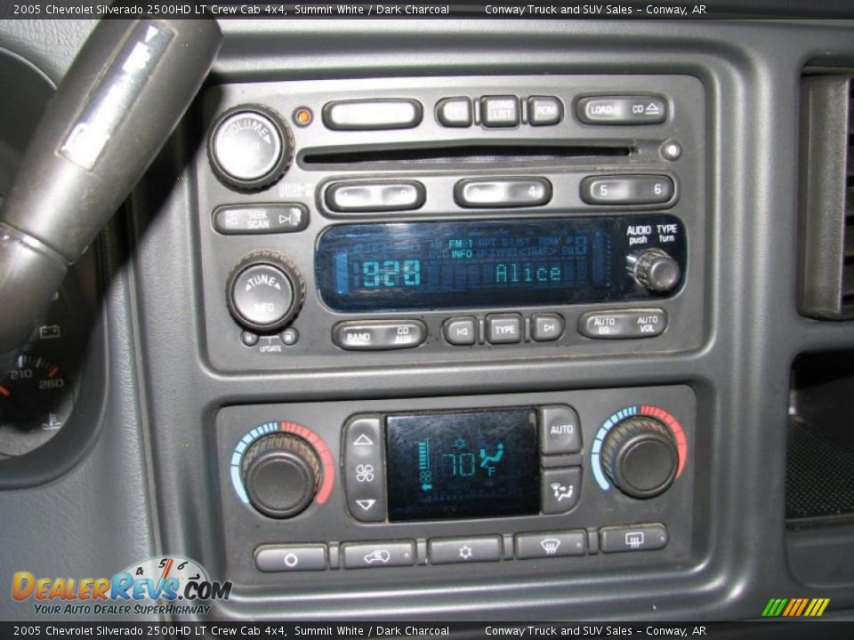 2005 Chevrolet Silverado 2500HD LT Crew Cab 4x4 Summit White / Dark Charcoal Photo #13