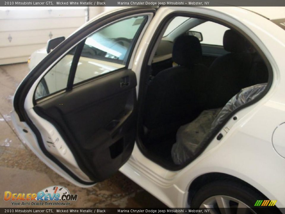 2010 Mitsubishi Lancer GTS Wicked White Metallic / Black Photo #14