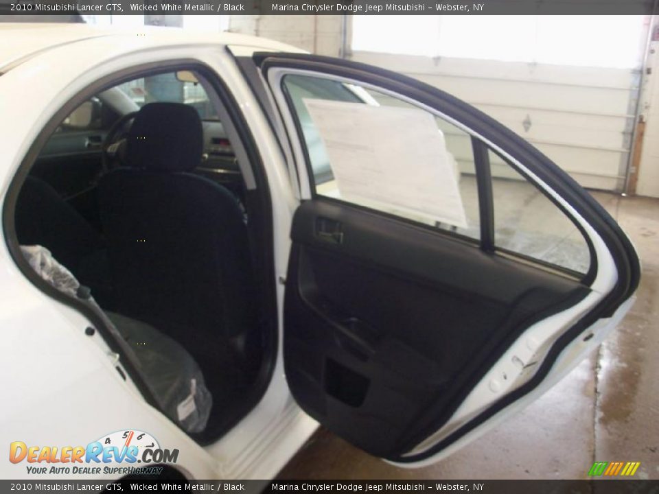 2010 Mitsubishi Lancer GTS Wicked White Metallic / Black Photo #18