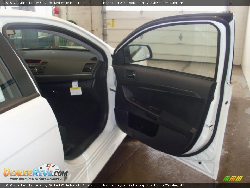 2010 Mitsubishi Lancer GTS Wicked White Metallic / Black Photo #20
