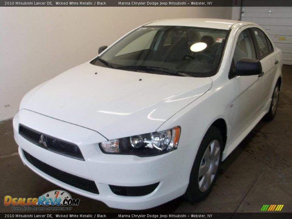 2010 Mitsubishi Lancer DE Wicked White Metallic / Black Photo #1