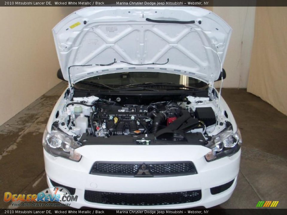 2010 Mitsubishi Lancer DE Wicked White Metallic / Black Photo #10