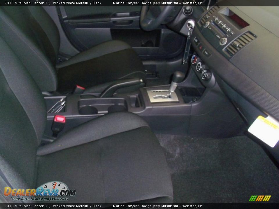 2010 Mitsubishi Lancer DE Wicked White Metallic / Black Photo #20