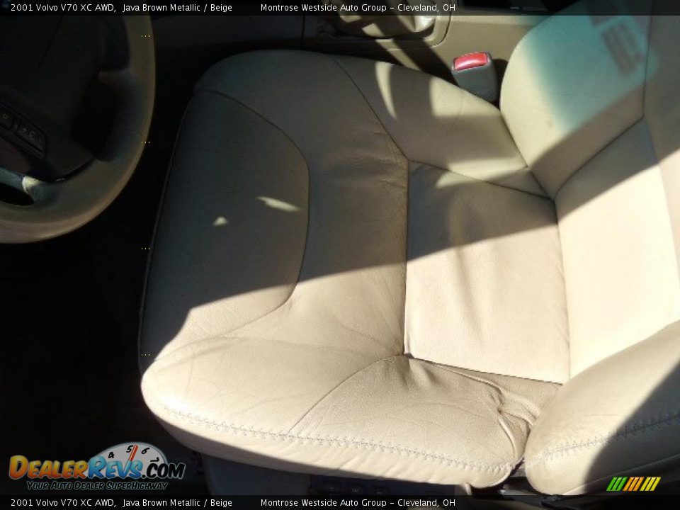 2001 Volvo V70 XC AWD Java Brown Metallic / Beige Photo #9