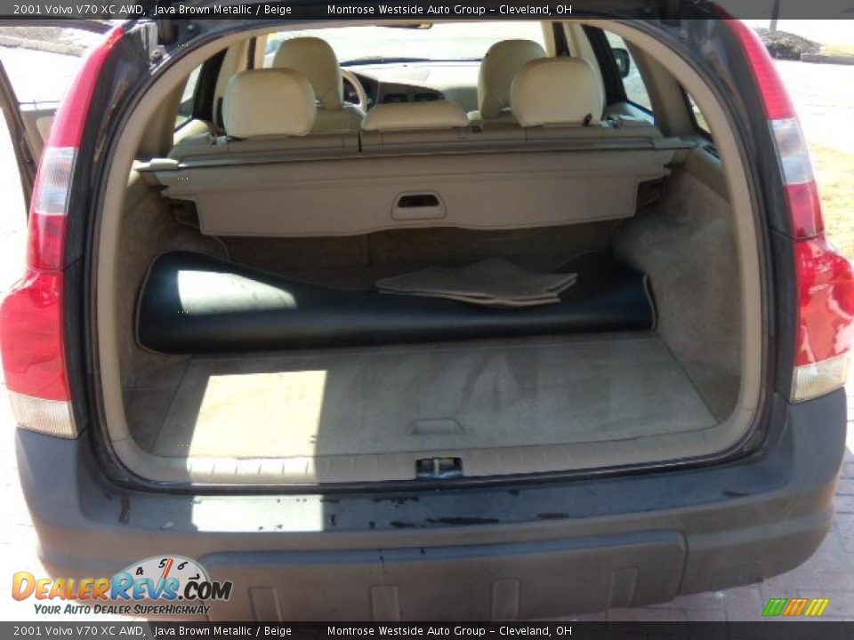 2001 Volvo V70 XC AWD Java Brown Metallic / Beige Photo #13