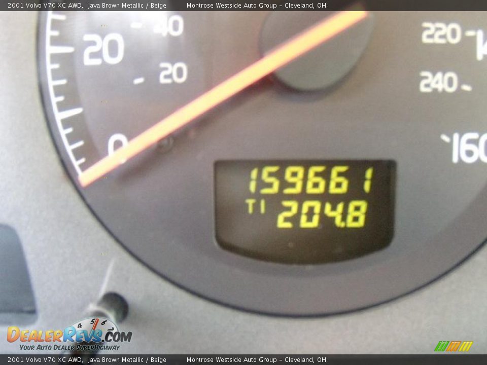 2001 Volvo V70 XC AWD Java Brown Metallic / Beige Photo #17