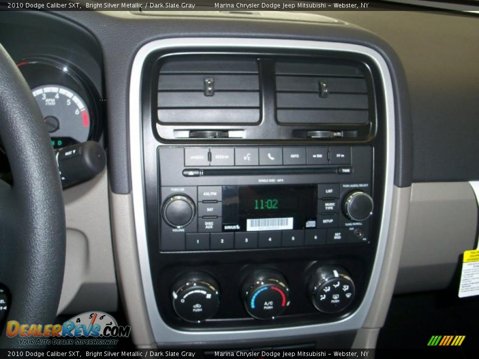 2010 Dodge Caliber SXT Bright Silver Metallic / Dark Slate Gray Photo #4