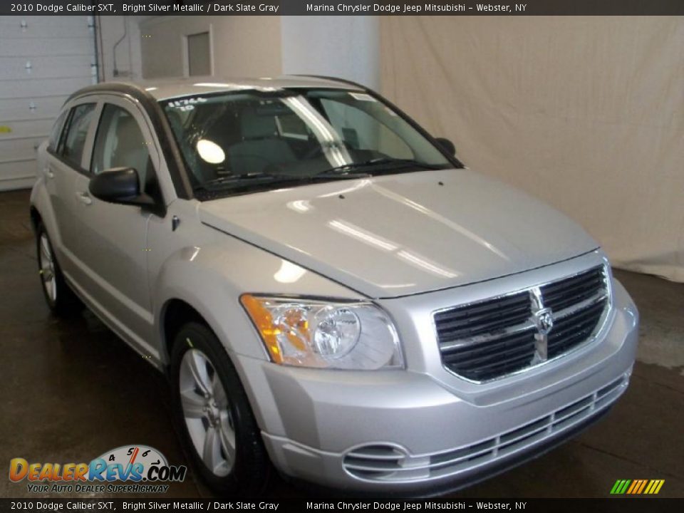 2010 Dodge Caliber SXT Bright Silver Metallic / Dark Slate Gray Photo #9